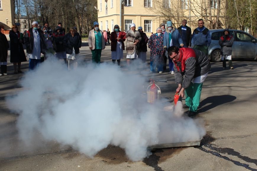 23 апреля, учебная тренировка, пожар, противотуберкулезный диспансер, город Пушкин