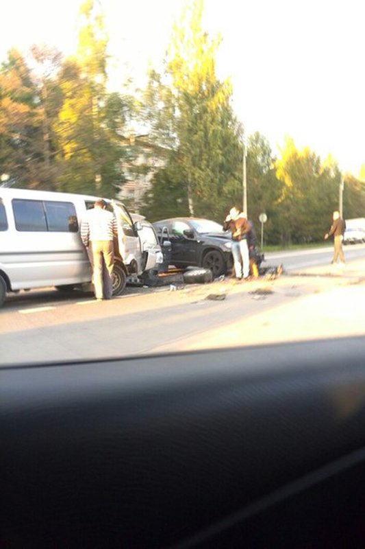 Проигнорировав запрещенный поворот налево, водитель стал причиной серьезной аварии в Пушкине, фото-3