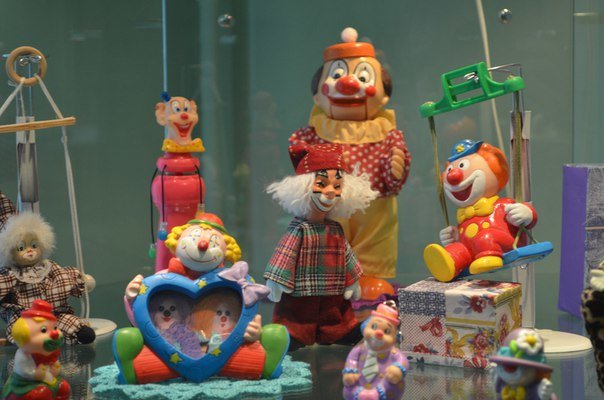 Увидеть уникальную коллекцию клоунов могут жители Пушкина (фото) - фото 3