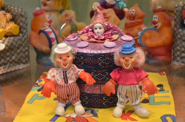 Увидеть уникальную коллекцию клоунов могут жители Пушкина (фото) - фото 4