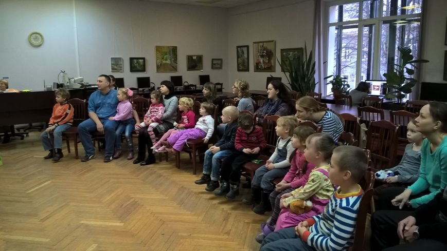 В библиотеке им. Мамина-Сибиряка маленьких читателей знакомили с книгами, фото-2