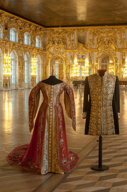 В Царском Селе отреставрировали кокошник дочери Николая II и платье фрейлины, фото-1