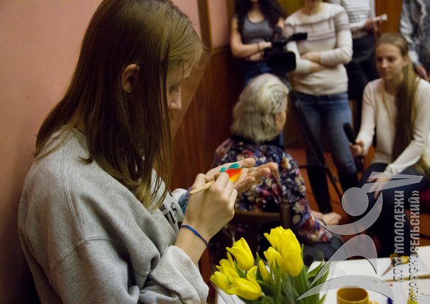 Волонтеры из города Пушкина навестили одиноких стариков из дома престарелых (фото) - фото 1